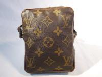 LOUIS VUITTON モノグラム ショルダーバック　281