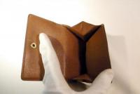 LOUIS VUITTON モノグラム 二つ折り財布　032