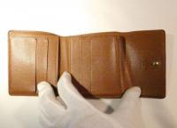 LOUIS VUITTON モノグラム 二つ折り財布　032