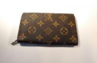 LOUIS VUITTON モノグラム 二つ折り財布　014