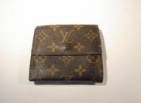 LOUIS VUITTON モノグラム 二つ折り財布　010