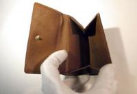 LOUIS VUITTON モノグラム 二つ折り財布　010